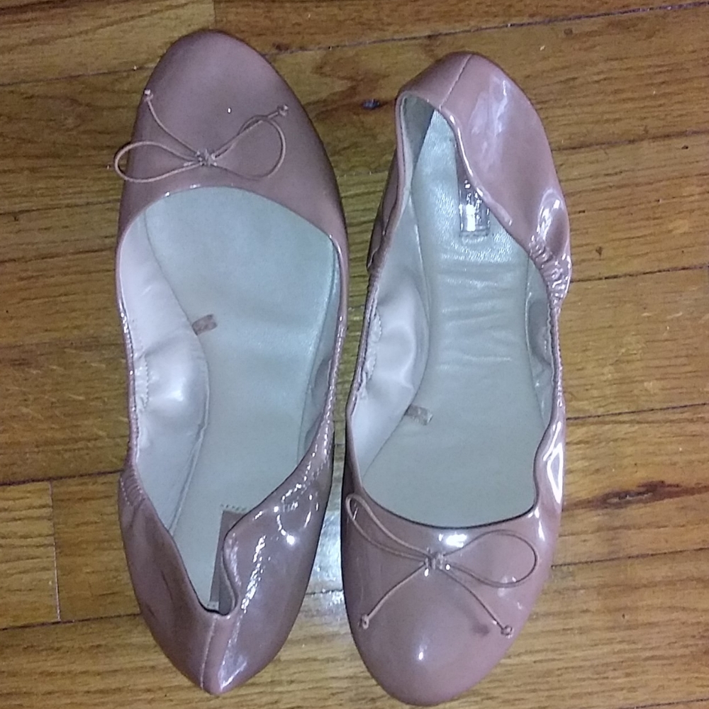 A ballerina flats